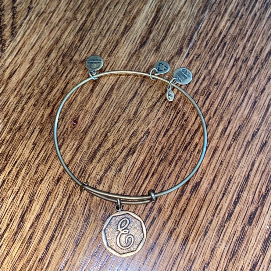 Adorable Alex And Ani “E” Bracelet